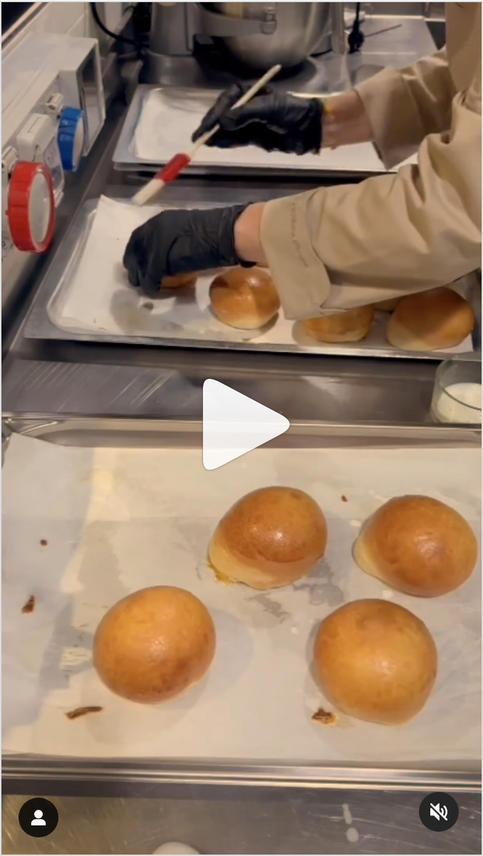 il maritozzo - un sogno alla panna di taverna trastevere il maritozzo - un sogno alla panna di taverna trastevere